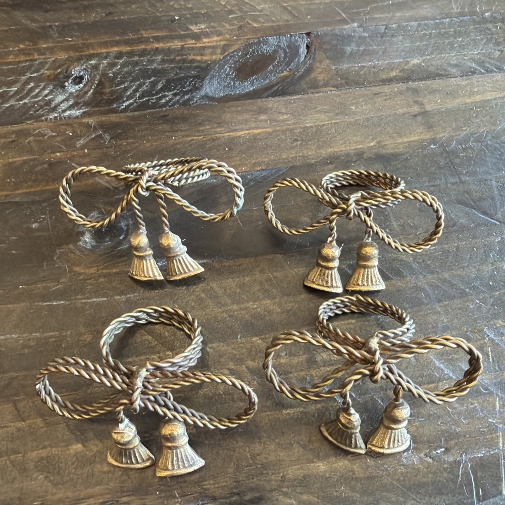 Set of 4 Vintage Twisted Rope Coiled Brass Tassel Tied into Bow Napkin Rings